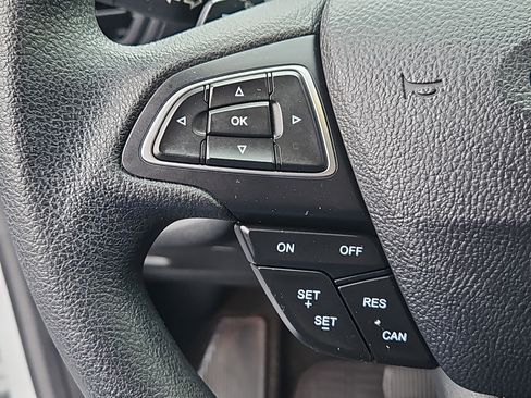 Used 2017 Ford Escape SE w/ SE Cold Weather Package AWD/4WD image 14