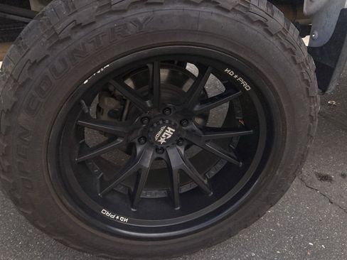 Used 2019 Chevrolet Silverado 1500 LT Trail Boss image 6