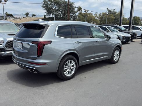 New 2025 Cadillac XT6 Luxury image 28