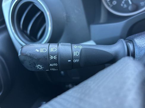 Used 2021 Toyota Tacoma SR5 image 27