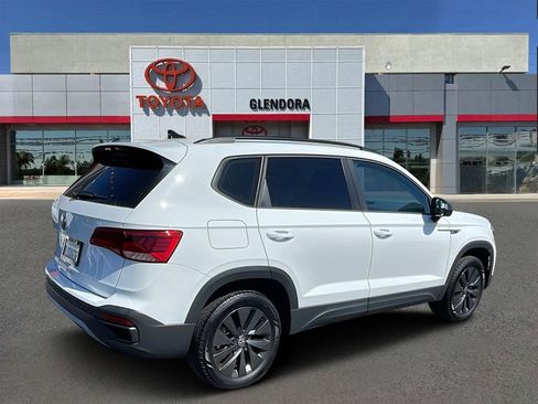 Used 2023 Volkswagen Taos S FWD image 3