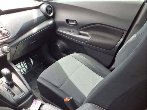 Used 2023 Nissan Kicks S FWD image 11
