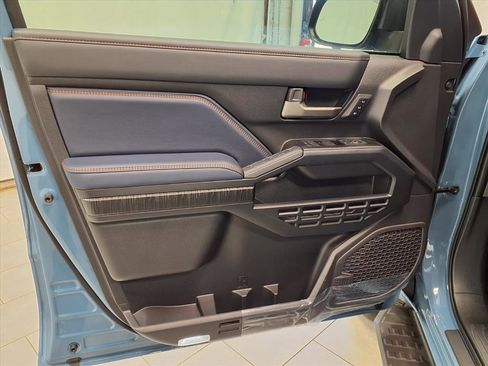 New 2025 Toyota 4Runner 4WD image 27