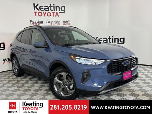 Used 2025 Ford Escape ST-Line Select image 2