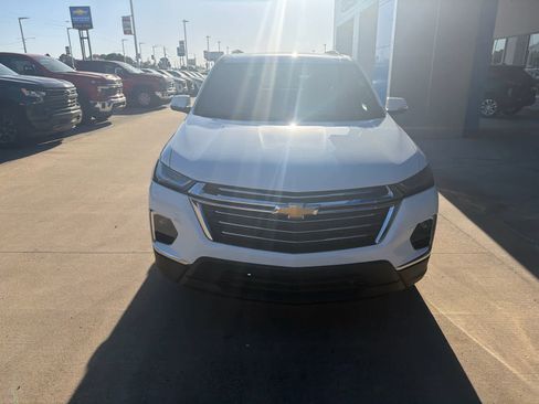 Used 2023 Chevrolet Traverse LT FWD image 10