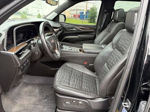 Used 2023 Cadillac Escalade Sport Platinum w/ Heavy-Duty Trailer Package AWD/4WD image 25