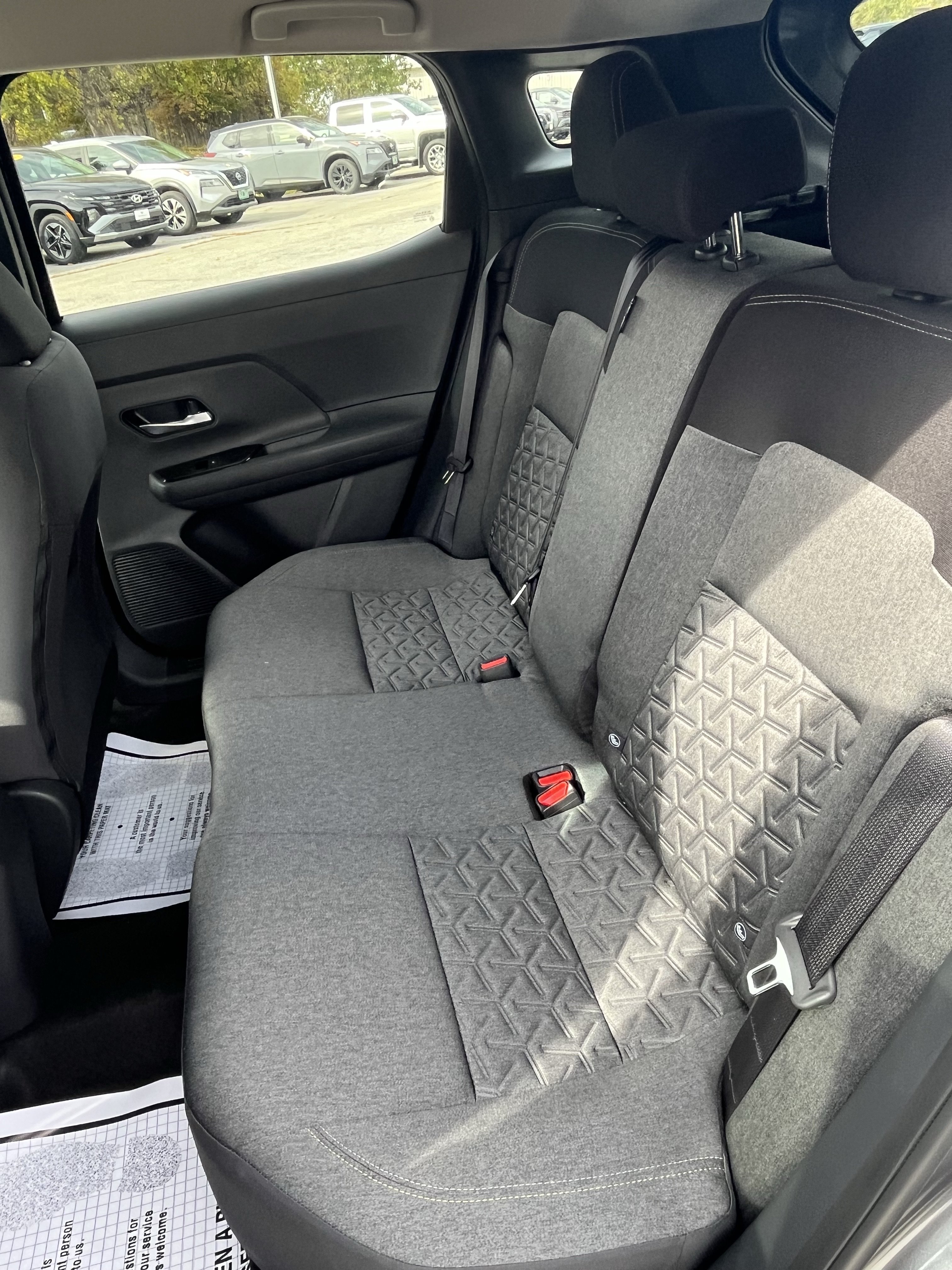 New 2027 Nissan Kicks SV AWD/4WD image 14