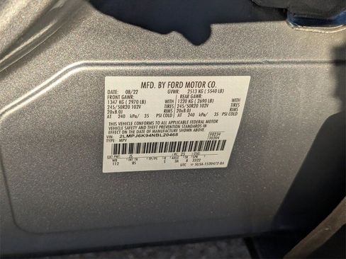 Used 2022 Lincoln Nautilus Reserve image 19