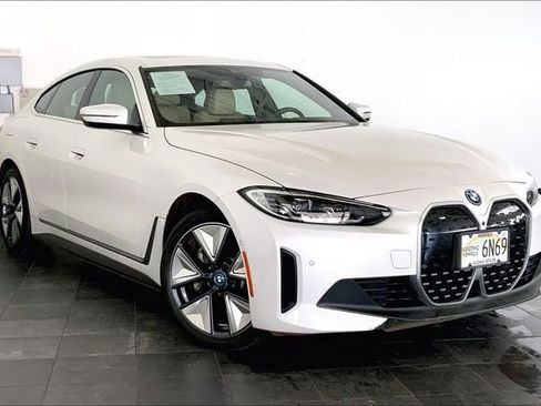Used 2023 BMW i4 eDrive35 w/ Premium Package image 2