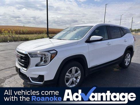 Used 2024 GMC Terrain SLE image 1