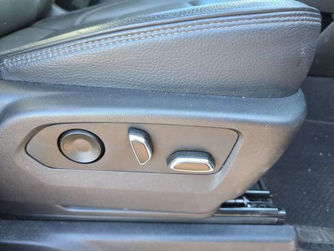 Used 2023 GMC Sierra 1500 Denali w/ Technology Package image 13