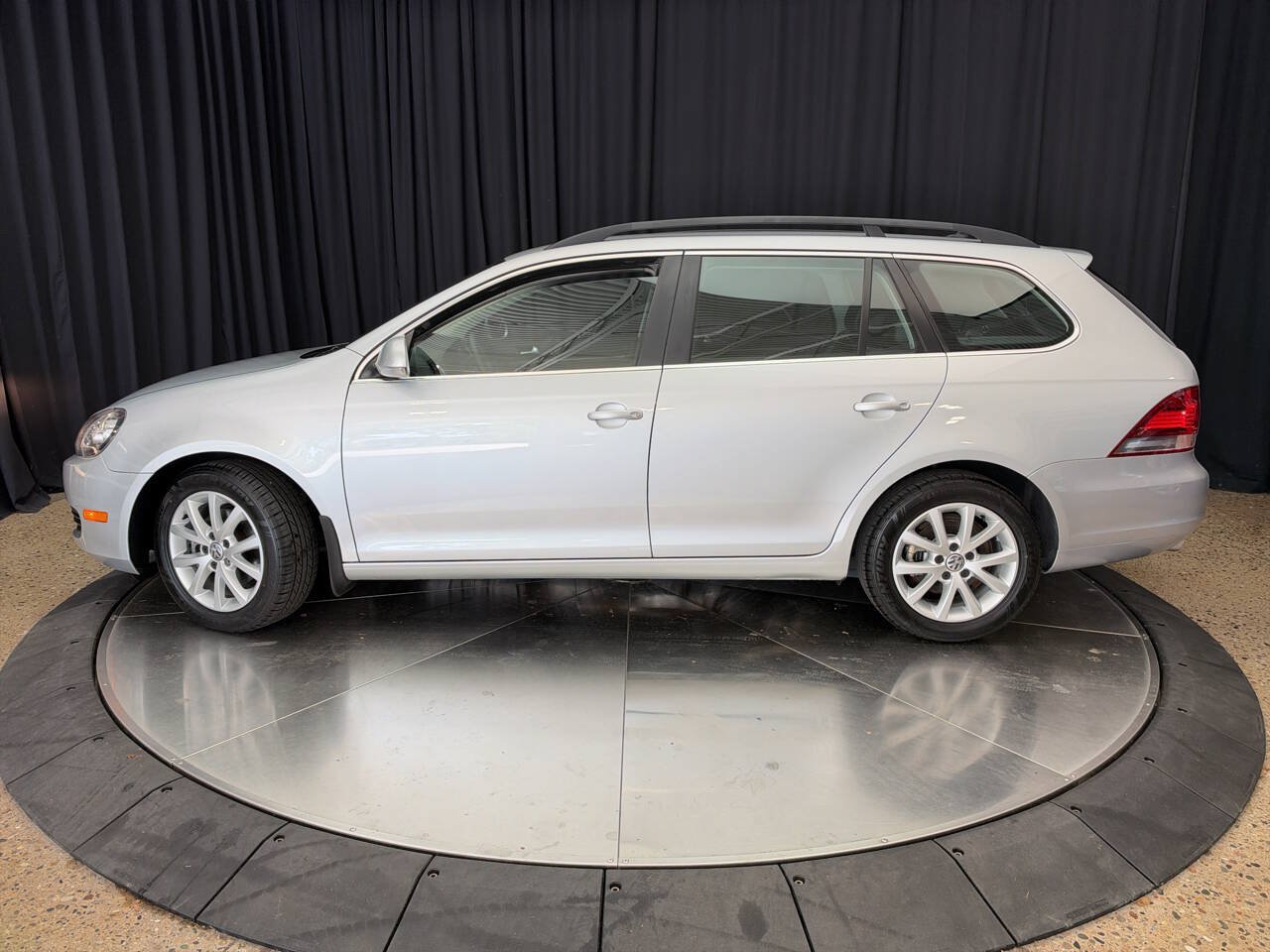 Used 2014 Volkswagen Jetta SE FWD image 3