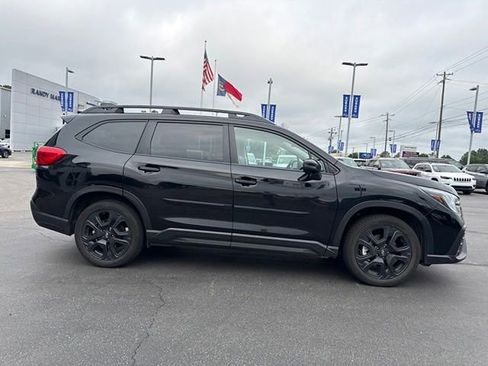 Used 2023 Subaru Ascent Onyx Edition AWD/4WD image 3