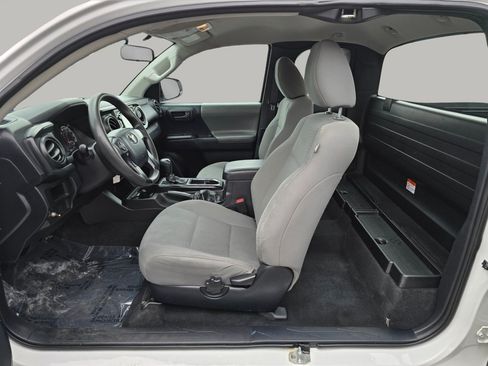 Used 2016 Toyota Tacoma SR RWD image 25
