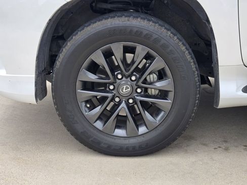 Used 2023 Lexus GX 460 Premium w/ Premium Package AWD/4WD image 17