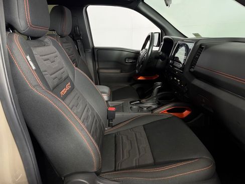 Used 2024 Nissan Frontier PRO-4X w/ Pro Convenience Package image 32