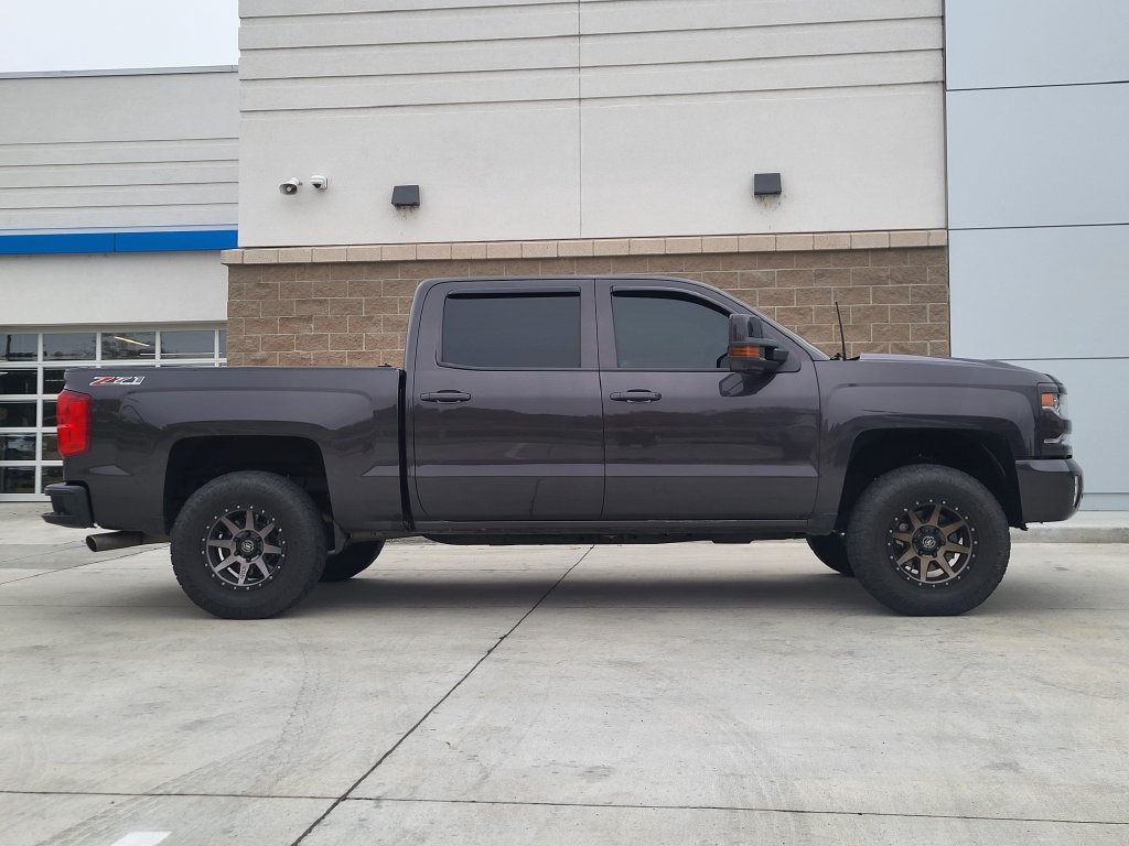Used 2016 Chevrolet Silverado 1500 LTZ Z71 w/ LTZ Plus Package AWD/4WD image 3