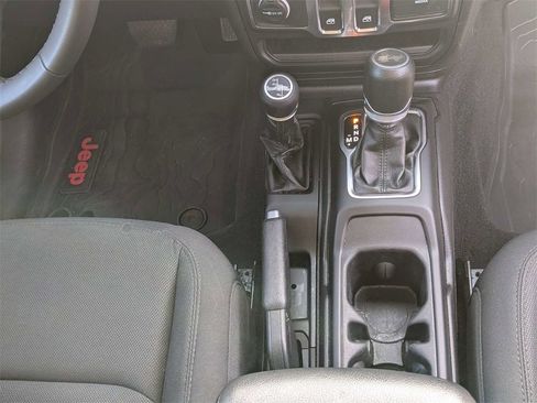 Used 2023 Jeep Wrangler Sport S image 17