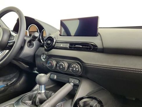 New 2026 MAZDA MX-5 Miata Club w/ Interior Package RWD image 24