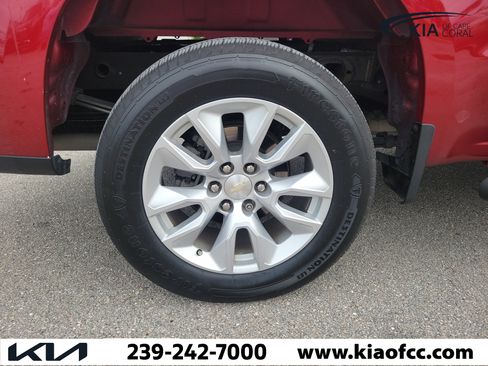 Used 2020 Chevrolet Silverado 1500 Custom w/ Custom Value Package RWD image 9