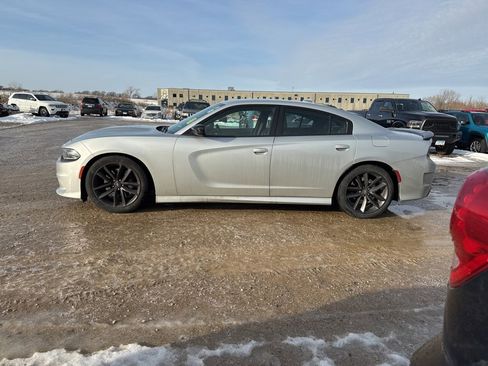 Used 2019 Dodge Charger GT image 4