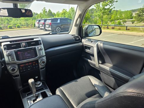 Used 2013 Toyota 4Runner Limited AWD/4WD image 11
