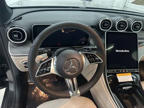 New 2026 Mercedes-Benz GLC 300 image 10