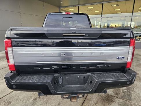 Used 2019 Ford F250 Limited image 4