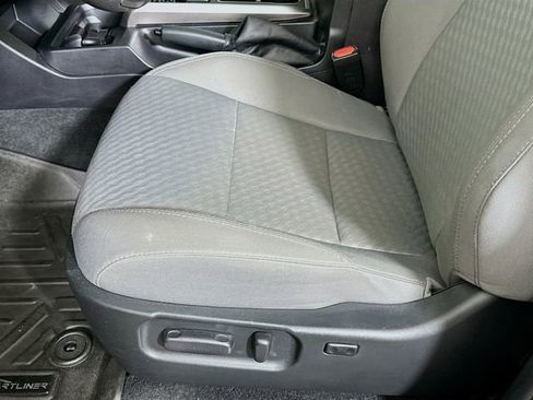 Certified 2022 Toyota Tacoma SR5 image 19