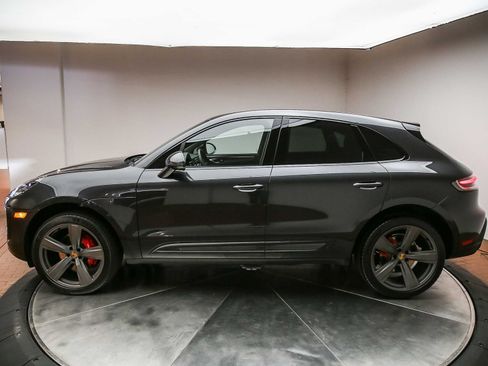 Certified 2025 Porsche Macan S AWD/4WD image 2
