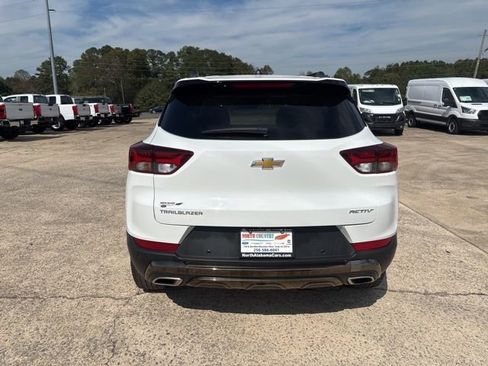 Used 2022 Chevrolet TrailBlazer ACTIV w/ Sun and Liftgate Package image 7