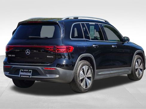 Used 2024 Mercedes-Benz EQB 300 300 image 7