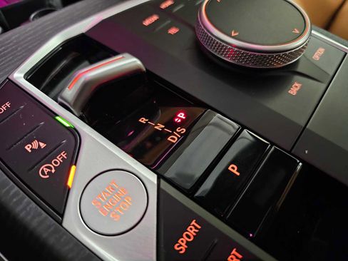 Used 2025 BMW 330i xDrive Sedan w/ M Sport Package image 23