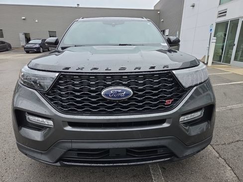 Used 2020 Ford Explorer ST w/ Premium Technology Package AWD/4WD image 4