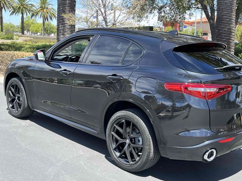 Used 2021 Alfa Romeo Stelvio Sprint w/ Nero Edizione RWD image 40