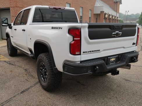 New 2026 Chevrolet Silverado 2500 ZR2 w/ ZR2 Bison Edition AWD/4WD image 10