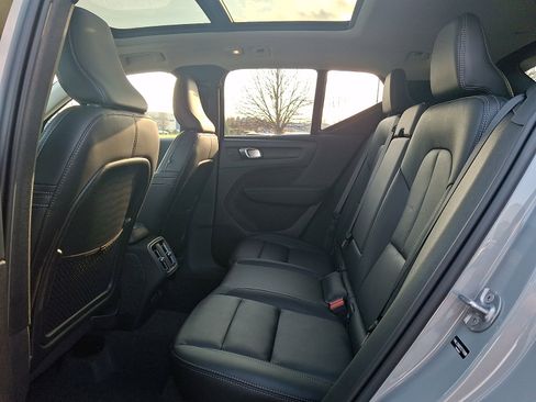 New 2026 Volvo XC40 B5 Plus w/ Climate Package AWD/4WD image 7