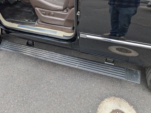 Used 2014 Cadillac Escalade Platinum image 12