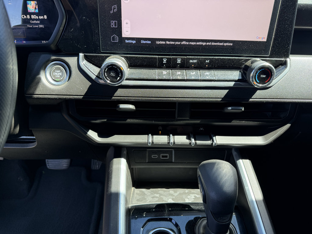 Used 2024 Chevrolet Colorado Trail Boss w/ Technology Package AWD/4WD image 25