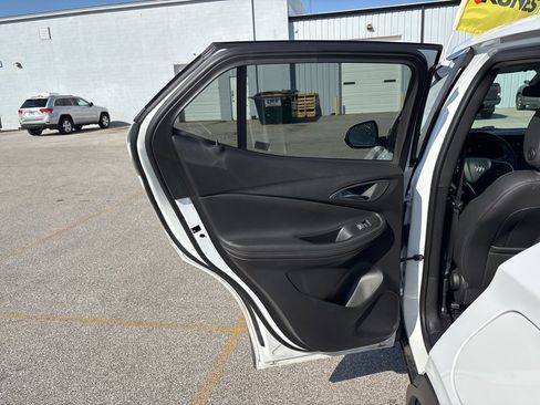 Used 2025 Buick Encore GX Preferred image 21