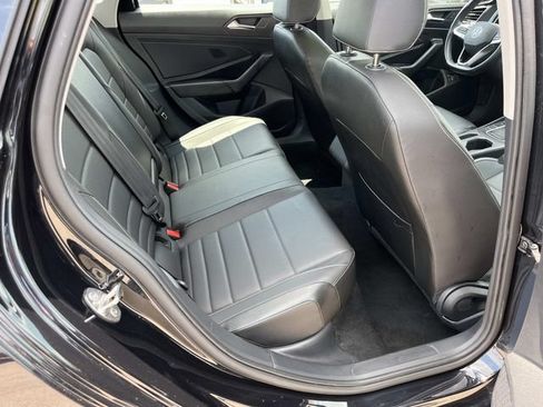 Used 2024 Volkswagen Jetta SE FWD image 19