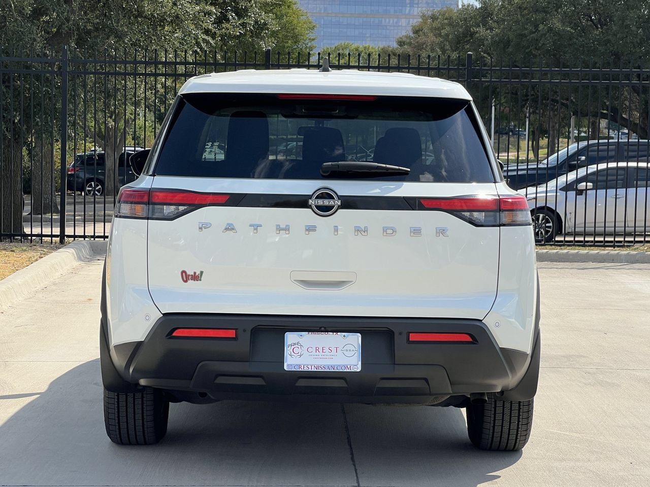 Used 2023 Nissan Pathfinder S FWD image 4