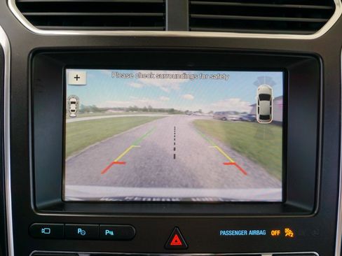 Used 2017 Ford Explorer Limited w/ Equipment Group 301A AWD/4WD image 13