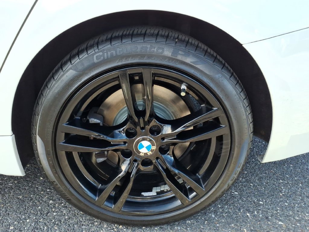 Used 2018 BMW 340i xDrive Sedan AWD/4WD image 18
