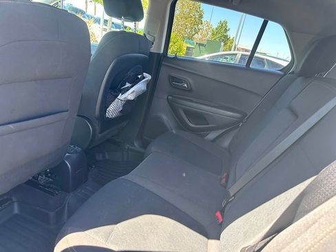 Used 2021 Chevrolet Trax LS w/ Tint and Cruise Package FWD image 4