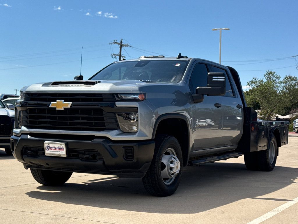 Used 2024 Chevrolet Silverado 3500 W/T w/ WT Convenience Package AWD/4WD image 3