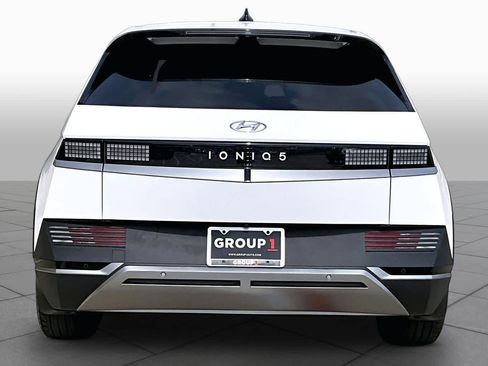 Certified 2024 Hyundai Ioniq 5 SEL image 4