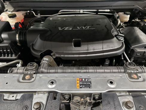 Used 2021 Chevrolet Colorado Z71 AWD/4WD image 21