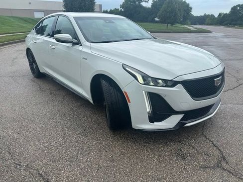 Used 2023 Cadillac CT5 V w/ Platinum Package RWD image 4