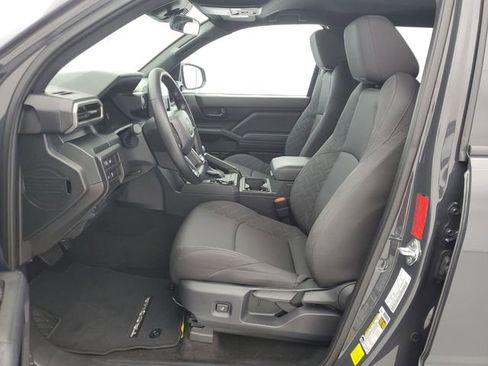 Used 2025 Toyota Tacoma SR image 17